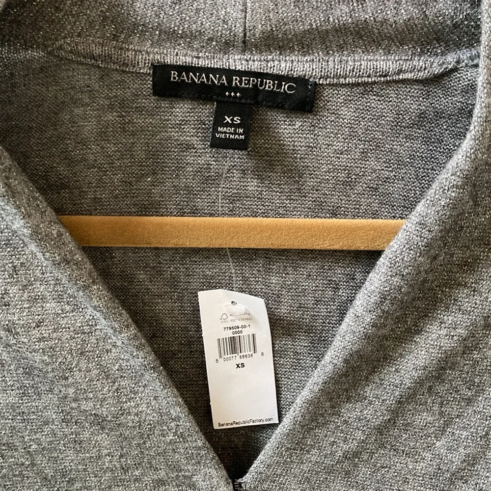 Banana Republic sparkly grey long sleeve top - Picture 3 of 5